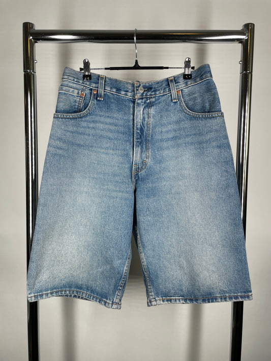 Vintage Levi’s 560 Baggy Denim Shorts — Light Wash (Altered to Fit 32”)