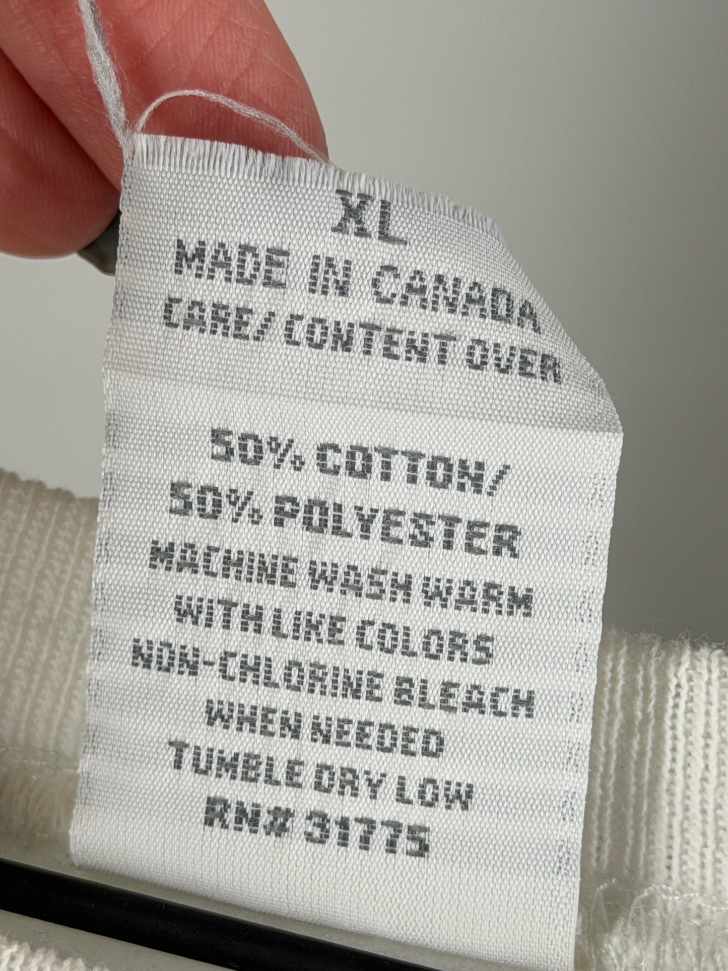 Vintage 1996 Wolf Sweatshirt — Size XL (Unisex)