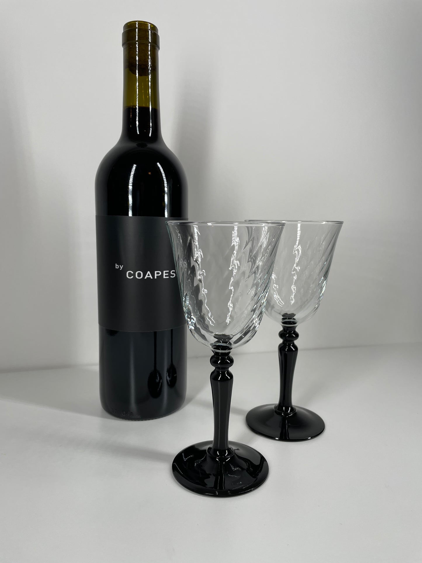 Vintage Swirl Wine Glasses Luminarc