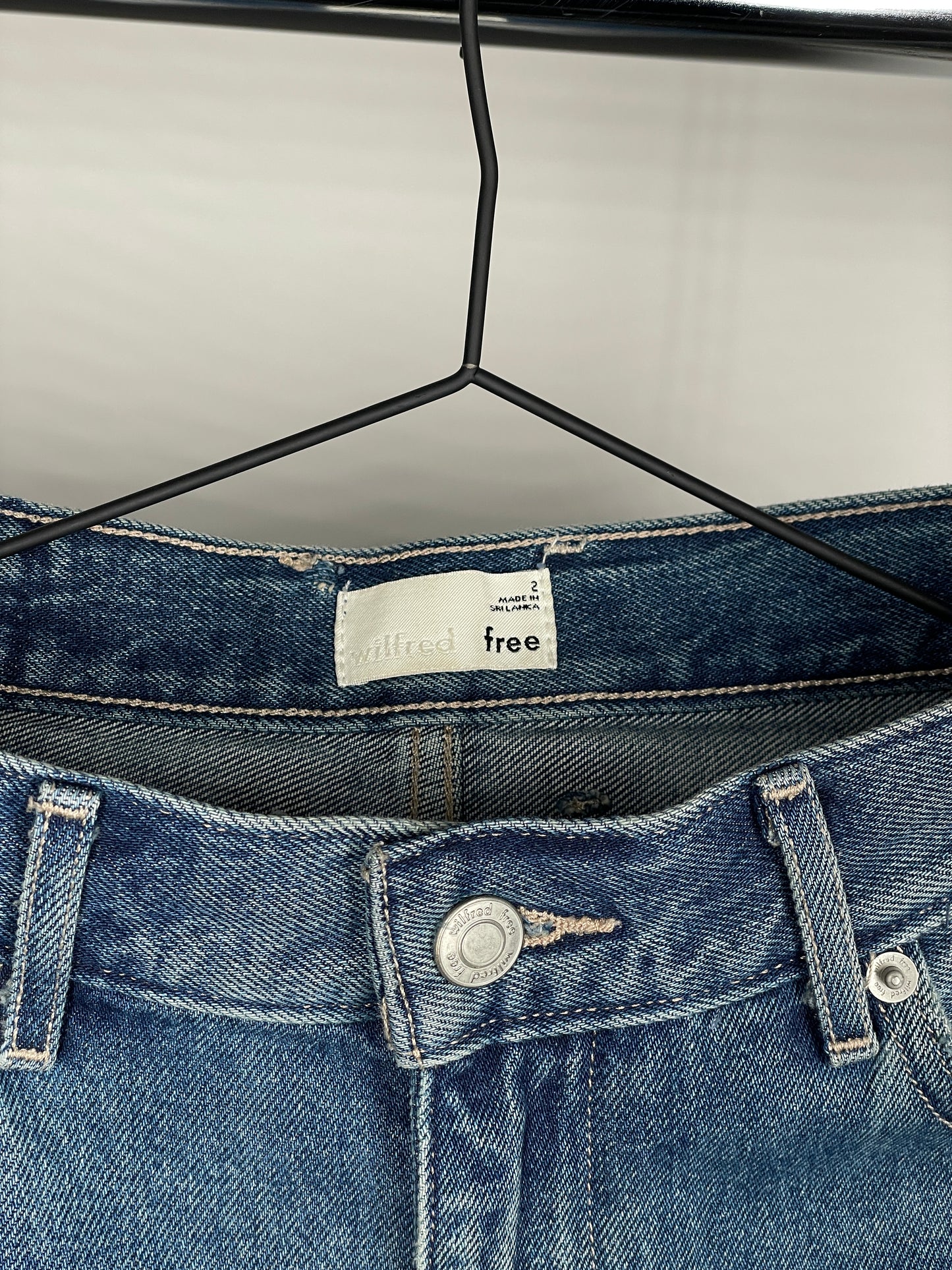 Aritzia Wilfred Free Nikki Relaxed Jeans