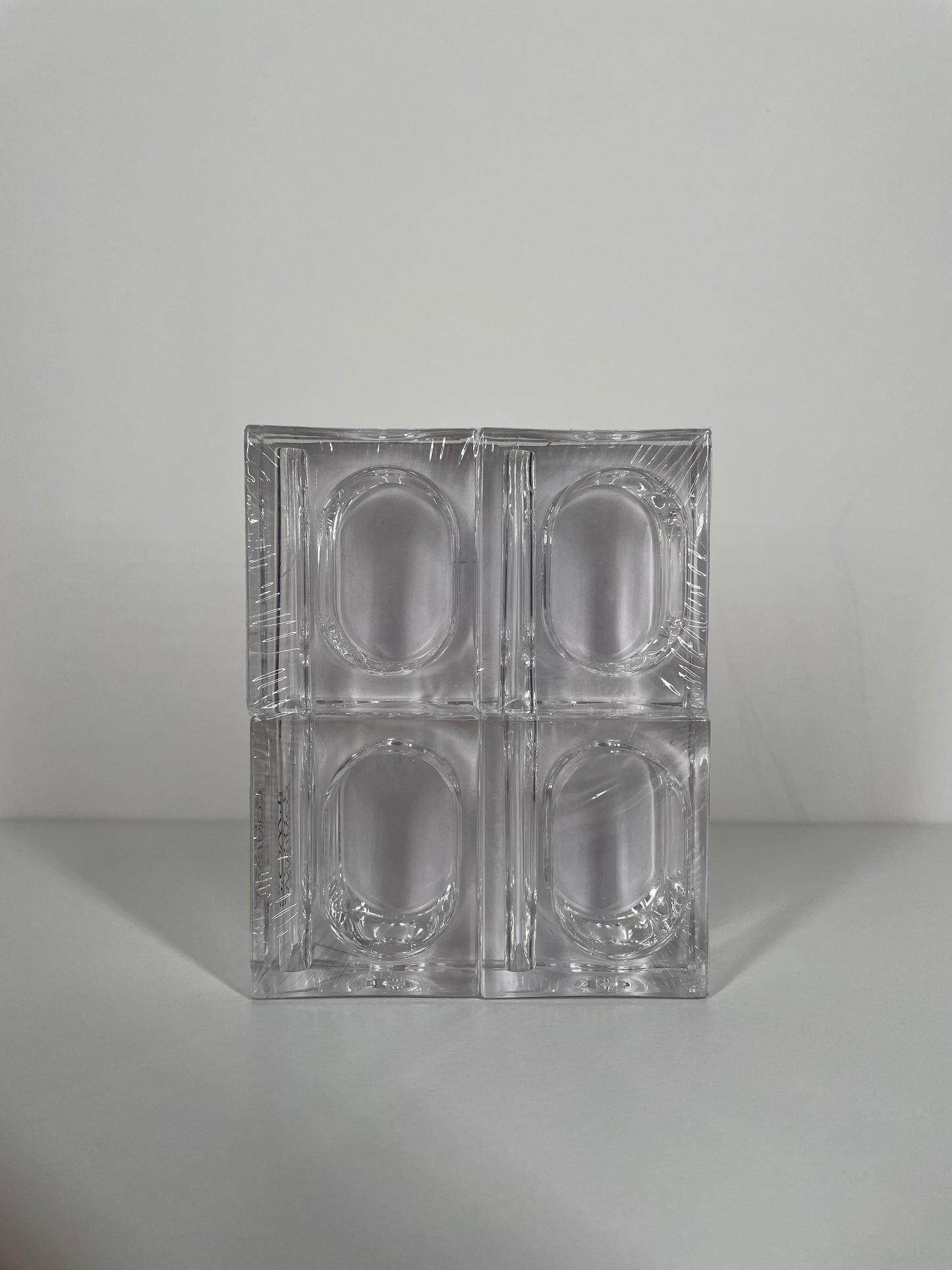 Vintage Acrylic Set of 4 Flower Napkin Holders