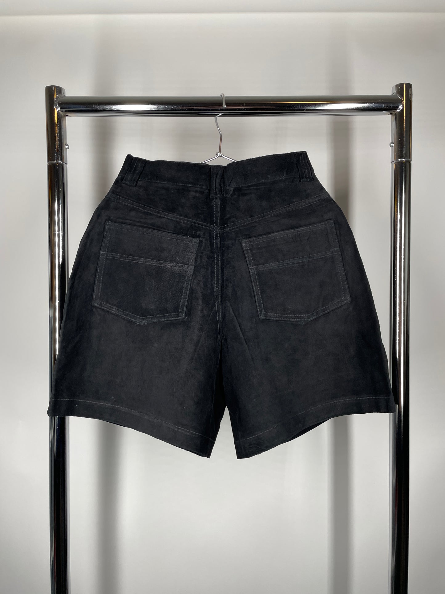 Suede Short Perfection