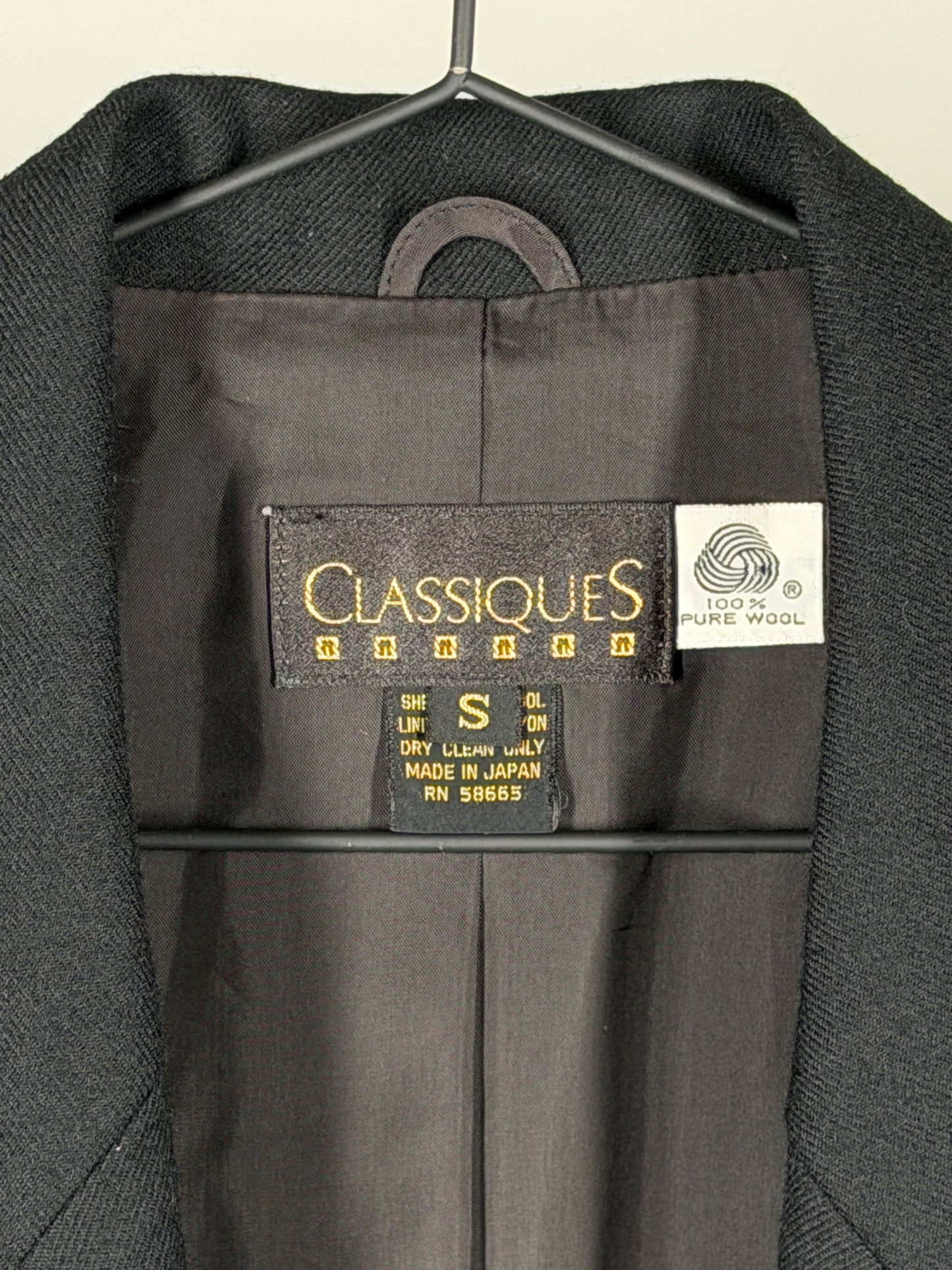 Classiques Dark Navy Wool Crest Blazer