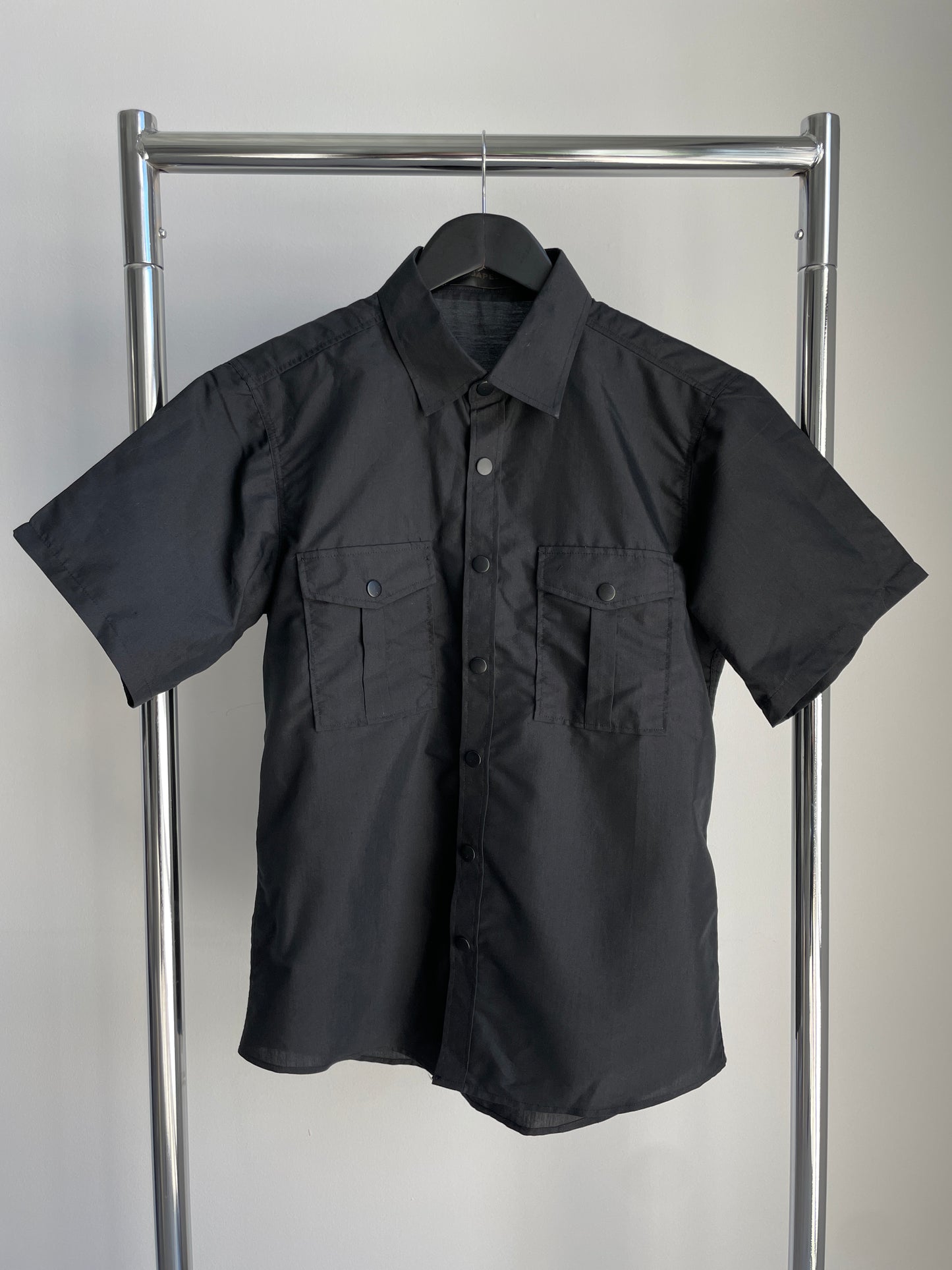 Black Snap Short Sleeve